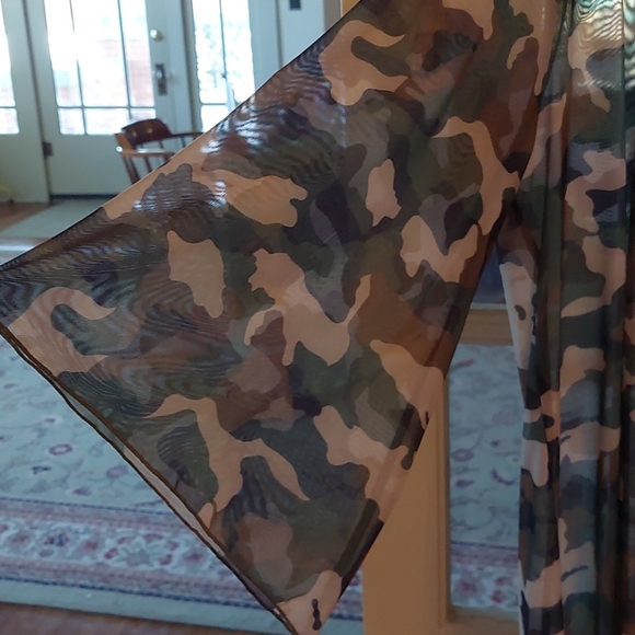 Kimono - Picture 2 of 3